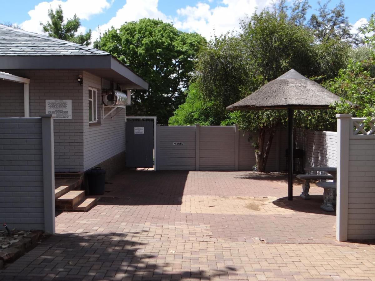 Credo Guest House Bloemfontein Dış mekan fotoğraf